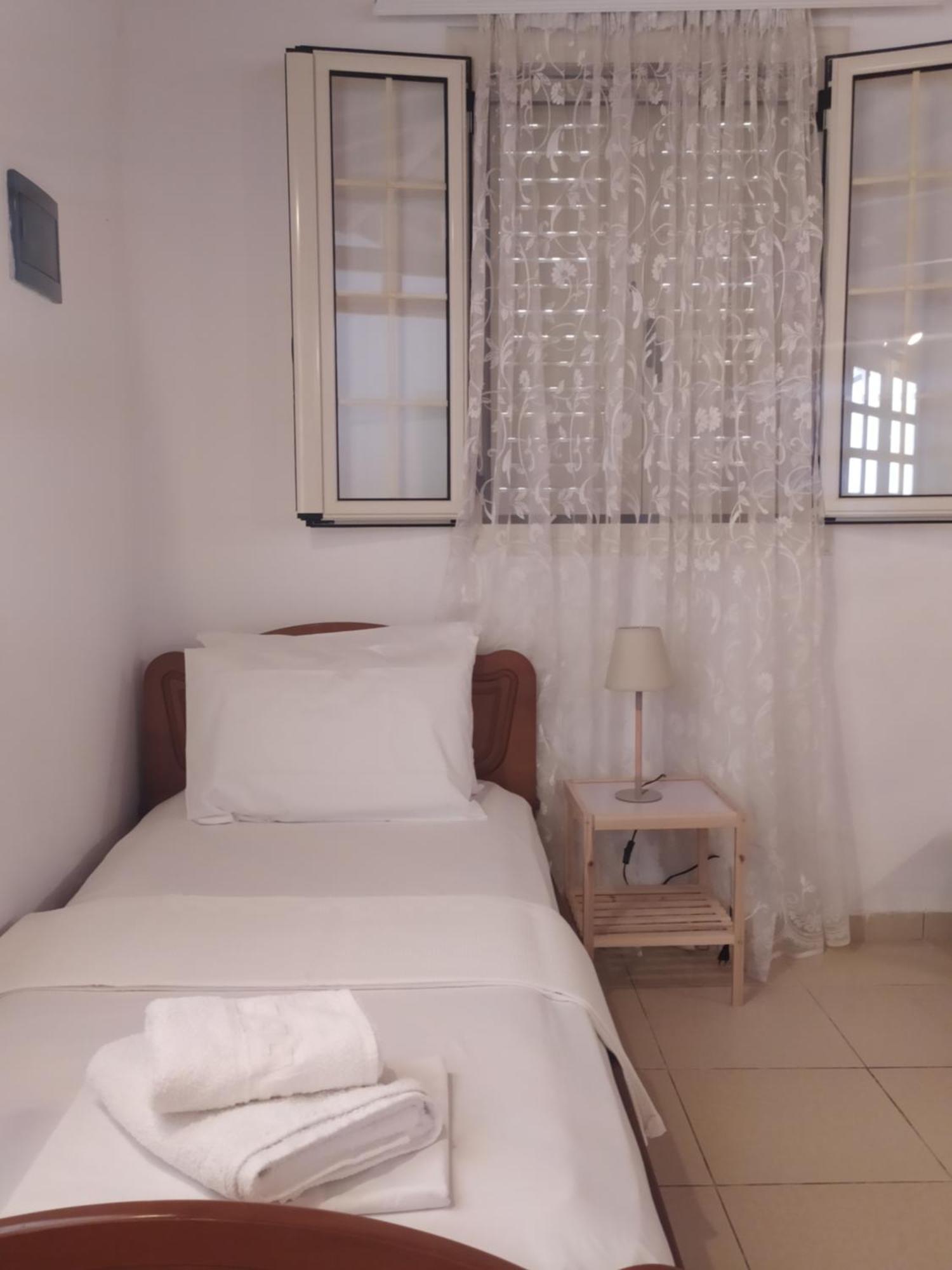 Retzos Rooms Хімара Екстер'єр фото